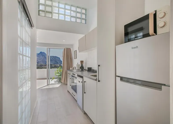 Atlantic Sunrise Apartment